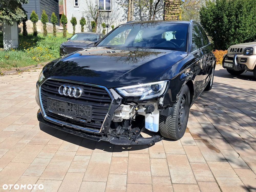 Audi A3 Sportback - 1