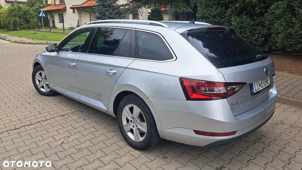 Skoda Superb 2.0 TDI SCR 4x4 Ambition DSG - 6