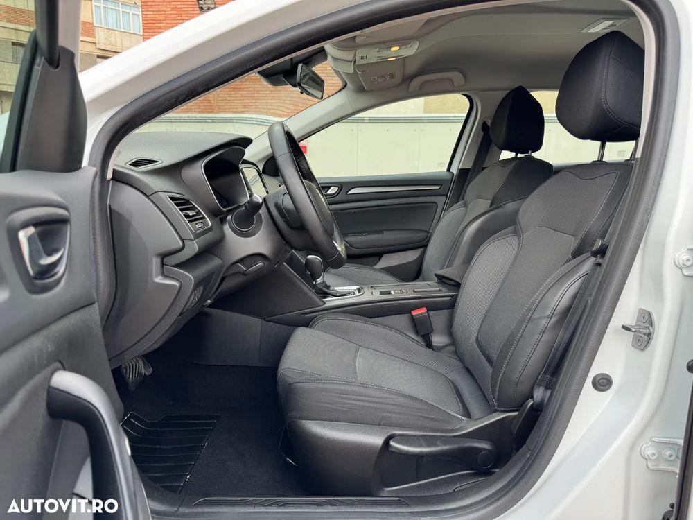 RENAULT Megane 2023 — imagine 13