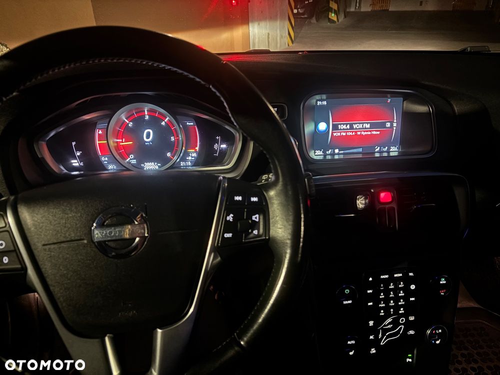 Volvo V40 D4 Drive-E R-Design Kinetic - 9