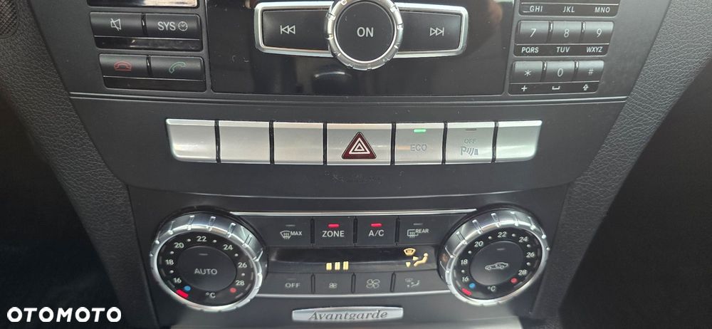 Mercedes-Benz Klasa C 200 CDI BlueEff Avantgarde - 14