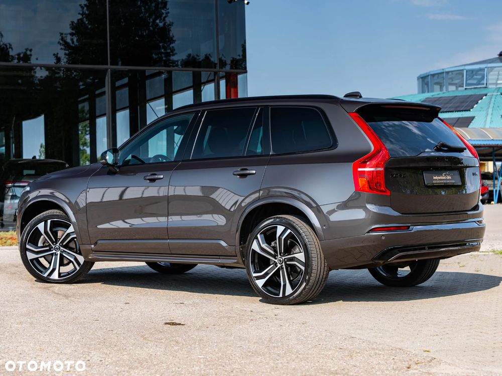 Volvo XC 90 B5 D AWD Ultimate Dark - 11