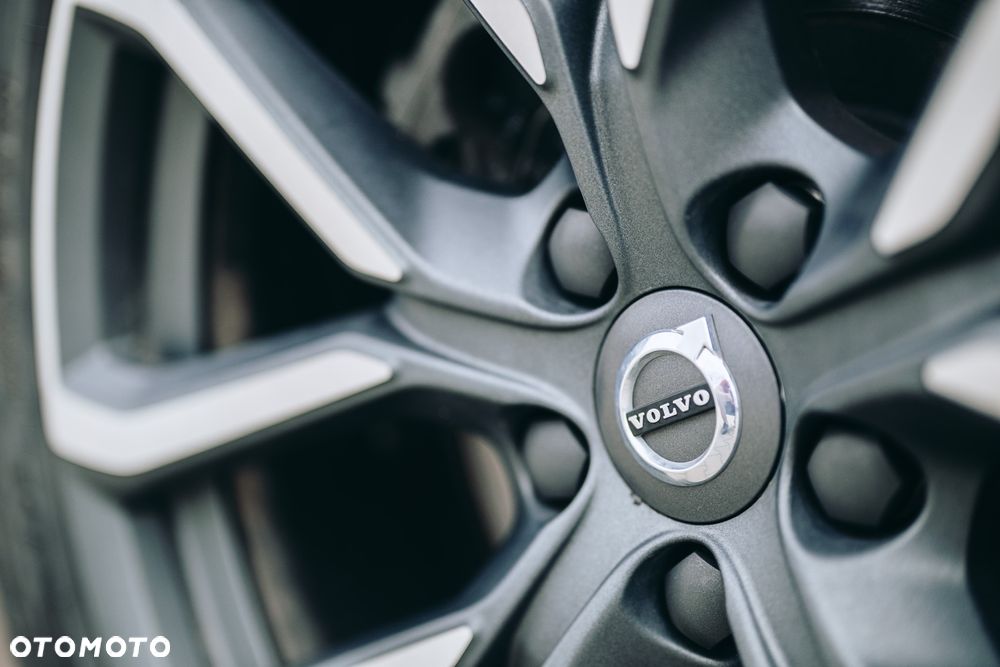 Volvo XC 90 T6 AWD Momentum 7os - 11