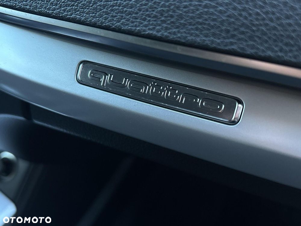 Audi Q5 Sportback - 32