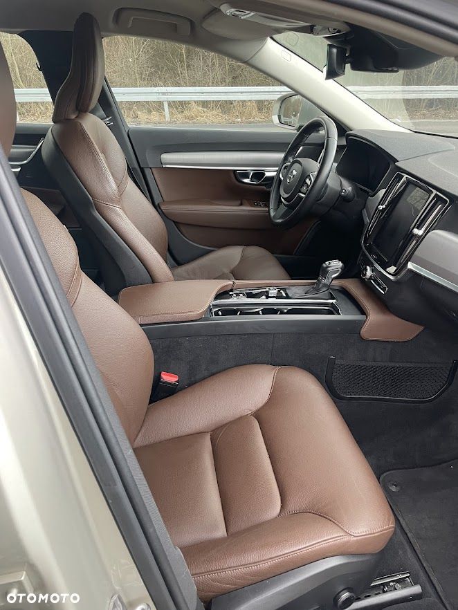 Volvo V90 D3 AWD Momentum Pro - 12