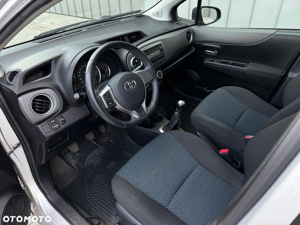 Toyota Yaris 1.33 Premium - 14