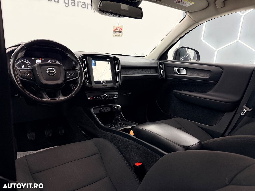 Volvo XC 40 T2 Momentum Core - 18