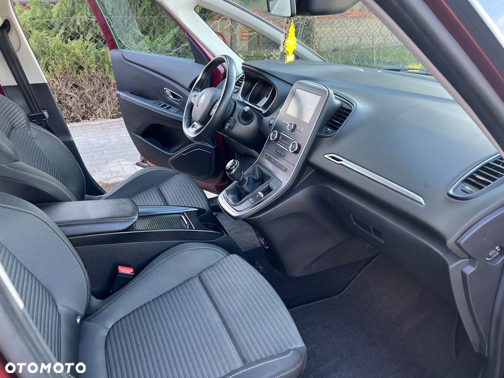 Renault Scenic - 11