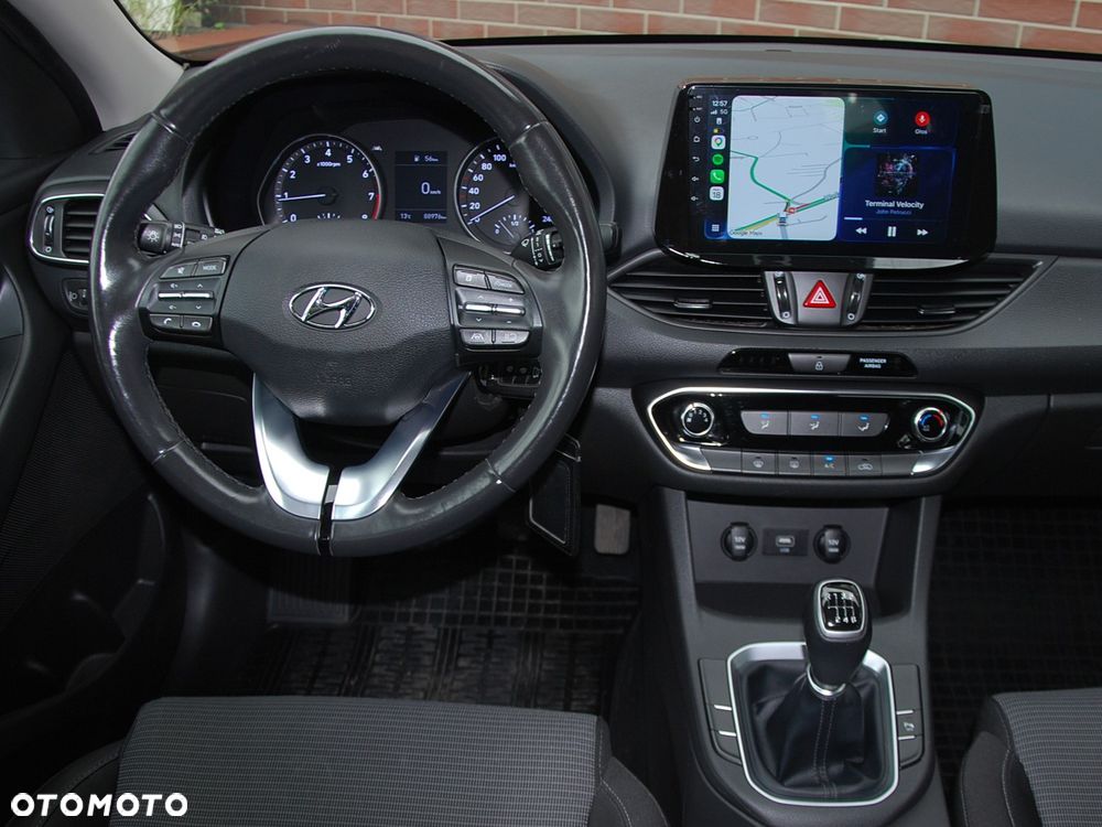 Hyundai i30 1.5 DPI Modern - 32