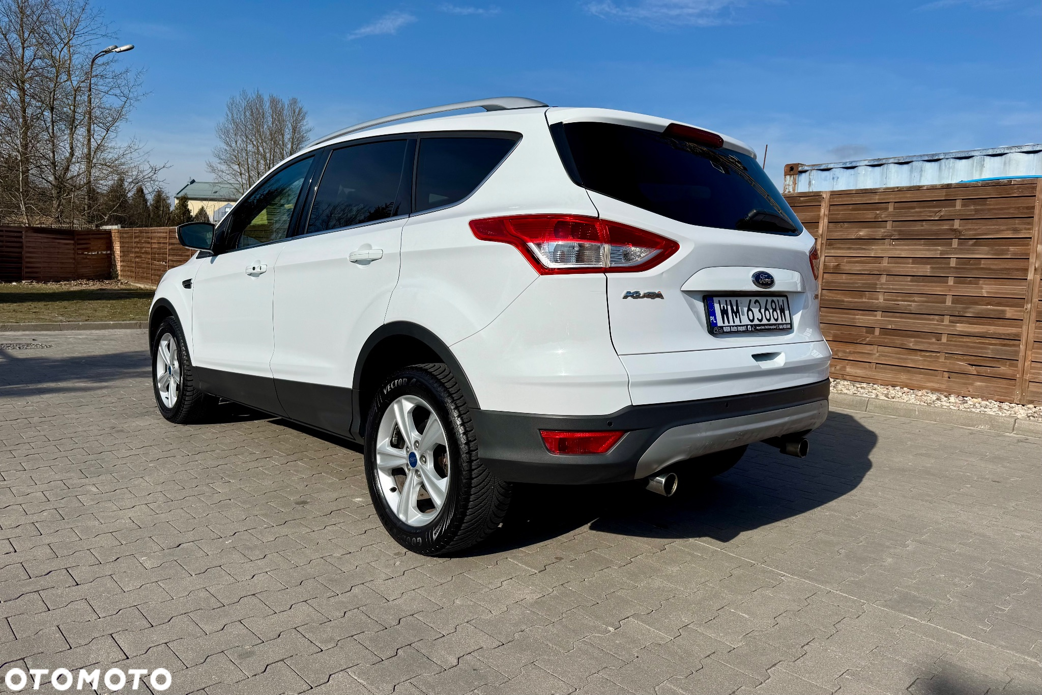 Ford Kuga - 4