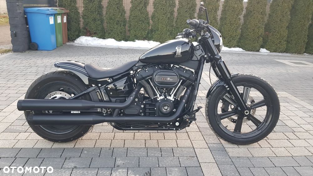 Harley-Davidson Softail Street Bob - 1