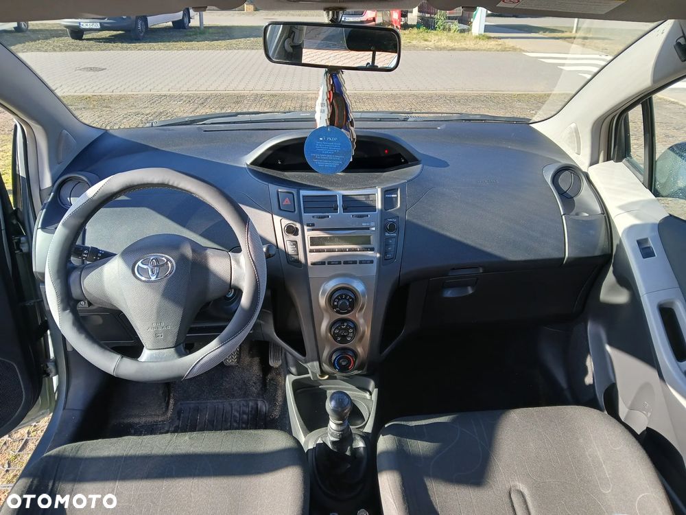 Toyota Yaris 1.33 Sol - 7