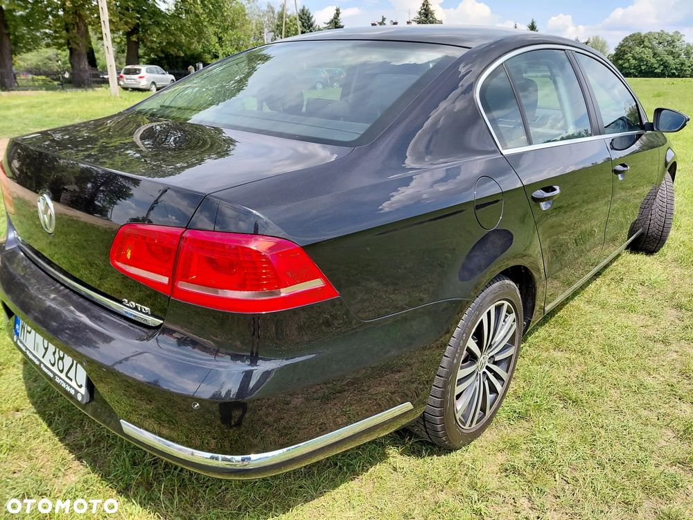 Volkswagen Passat 2.0 TDI Comfortline - 7