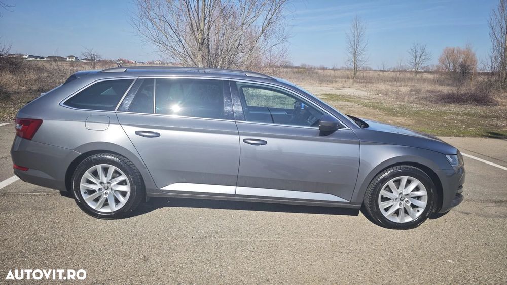 Skoda Superb 2.0 TDI DSG Ambition - 5