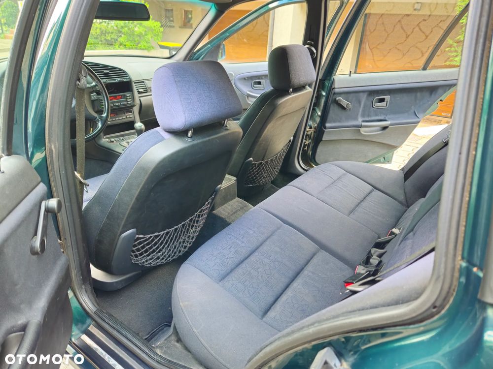 BMW Seria 3 318i - 21