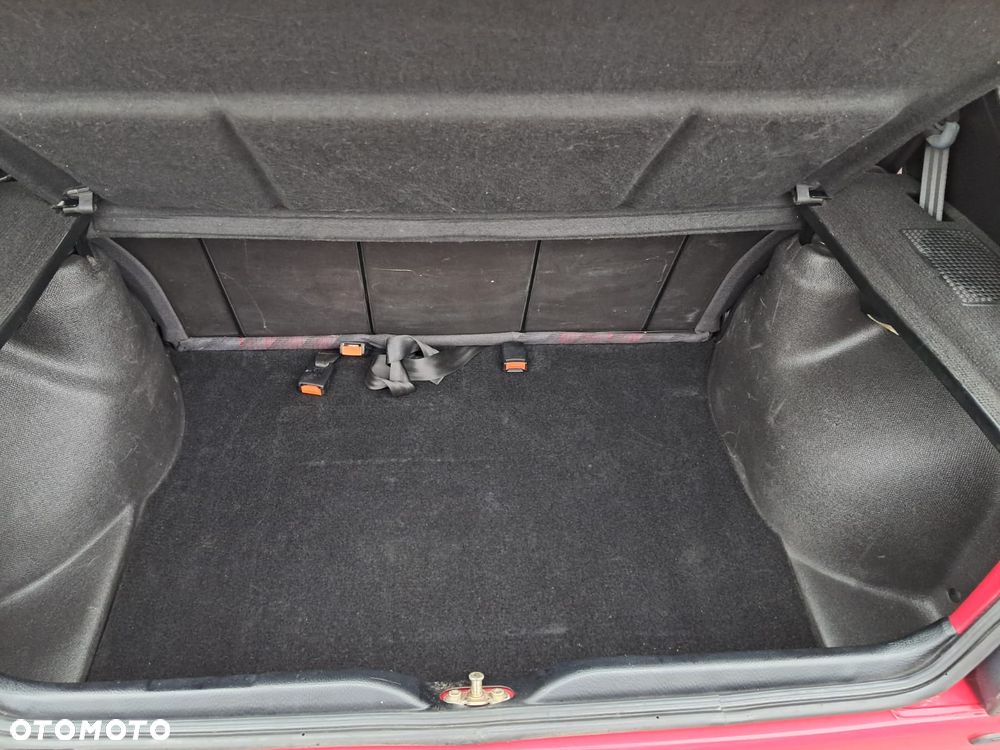 Volkswagen Golf 1.8 GTI - 28