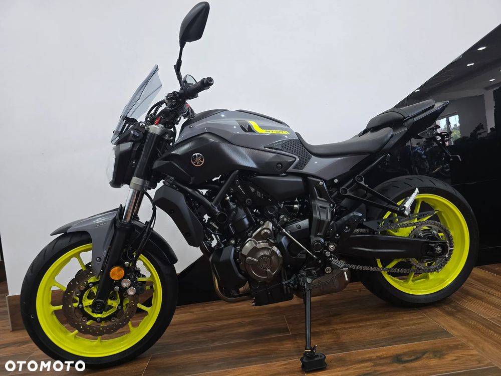 Yamaha MT - 29