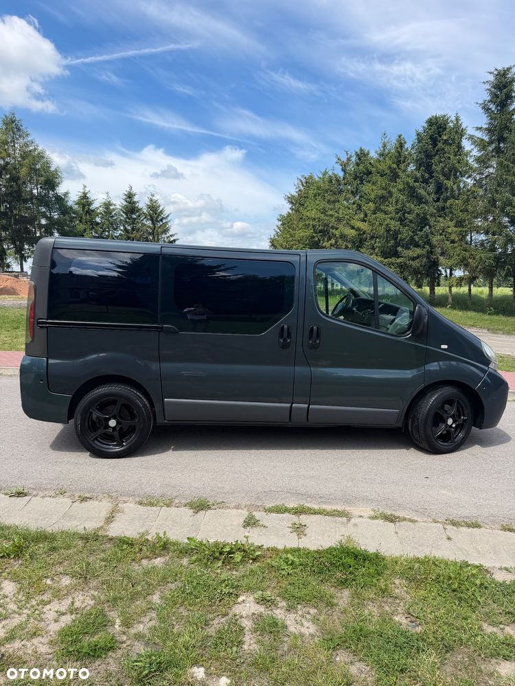 Renault Trafic Passenger - 14