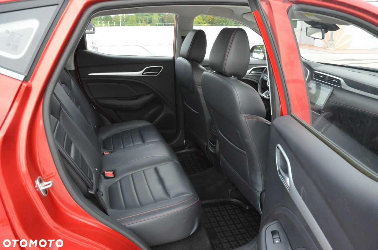 MG ZS - 28