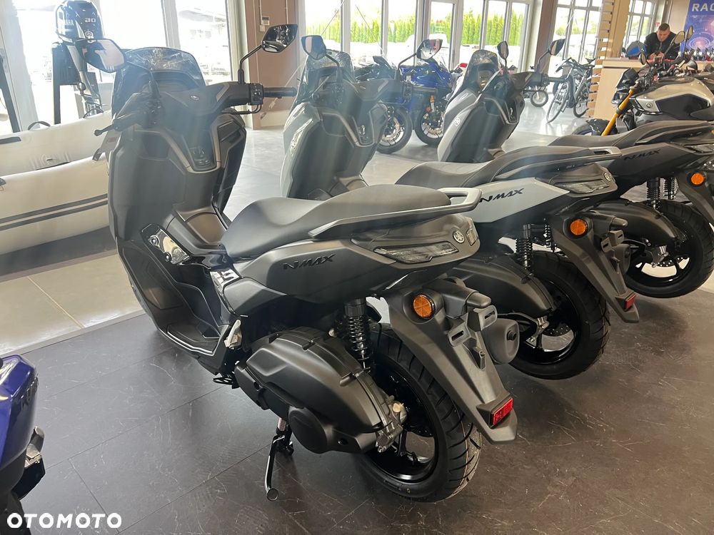 Yamaha NMAX - 4