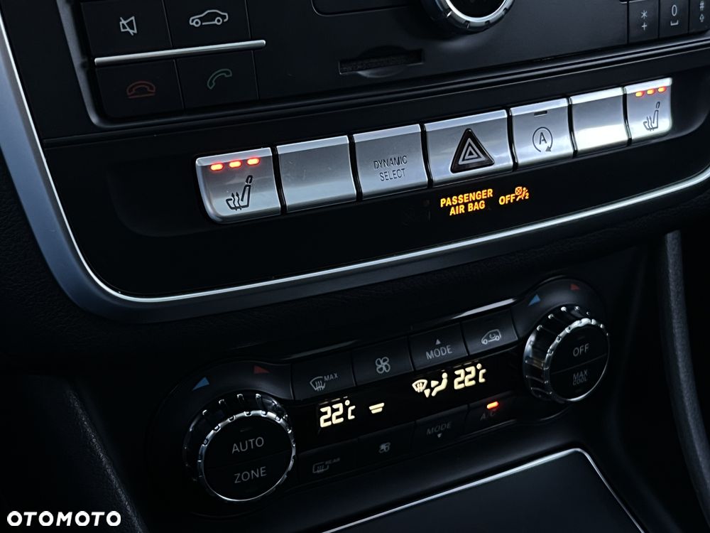Mercedes-Benz CLA 250 4Matic 7G-DCT AMG Line - 16