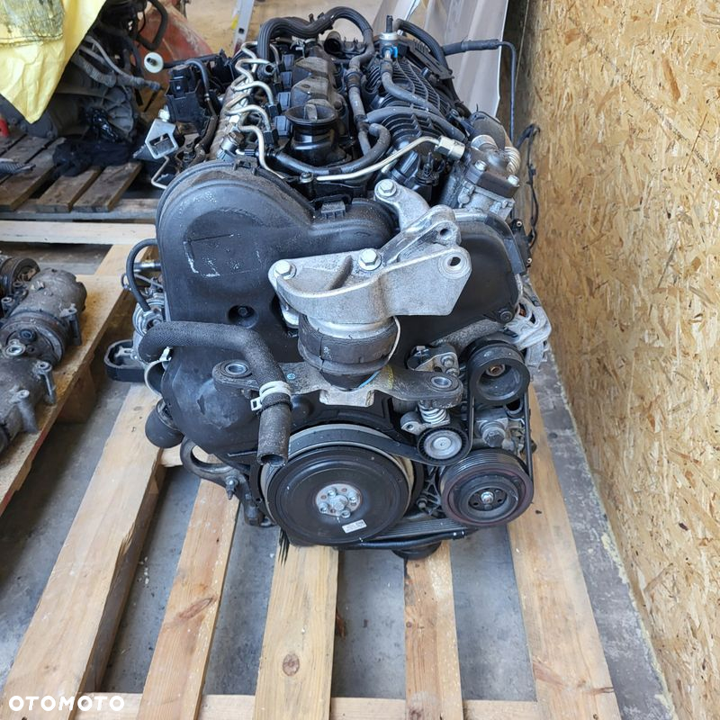 VOLVO V40 S60 V60 2.0 D2 SILNIK KOMPLETNY D4204T8 80000KM - 2