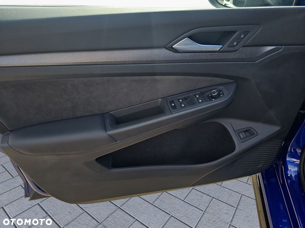 Volkswagen Golf - 15