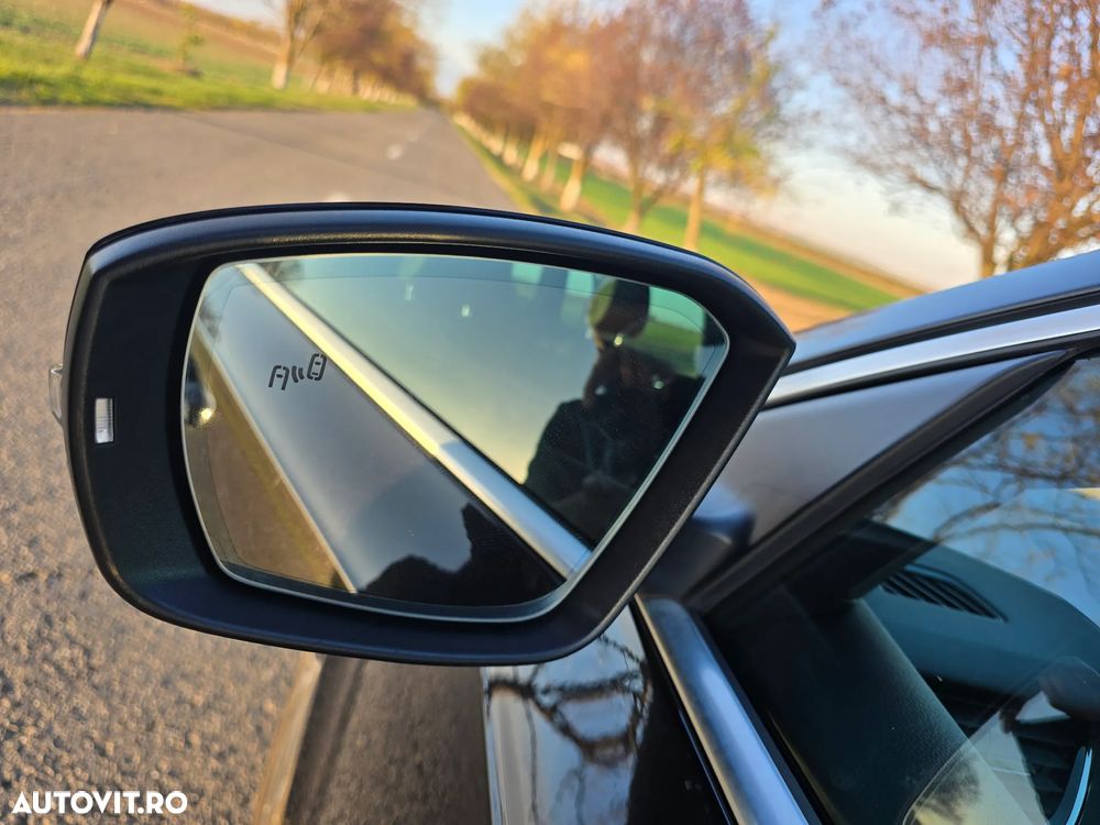 Skoda Octavia 2.0 TDI DSG Laurin&Klement - 14