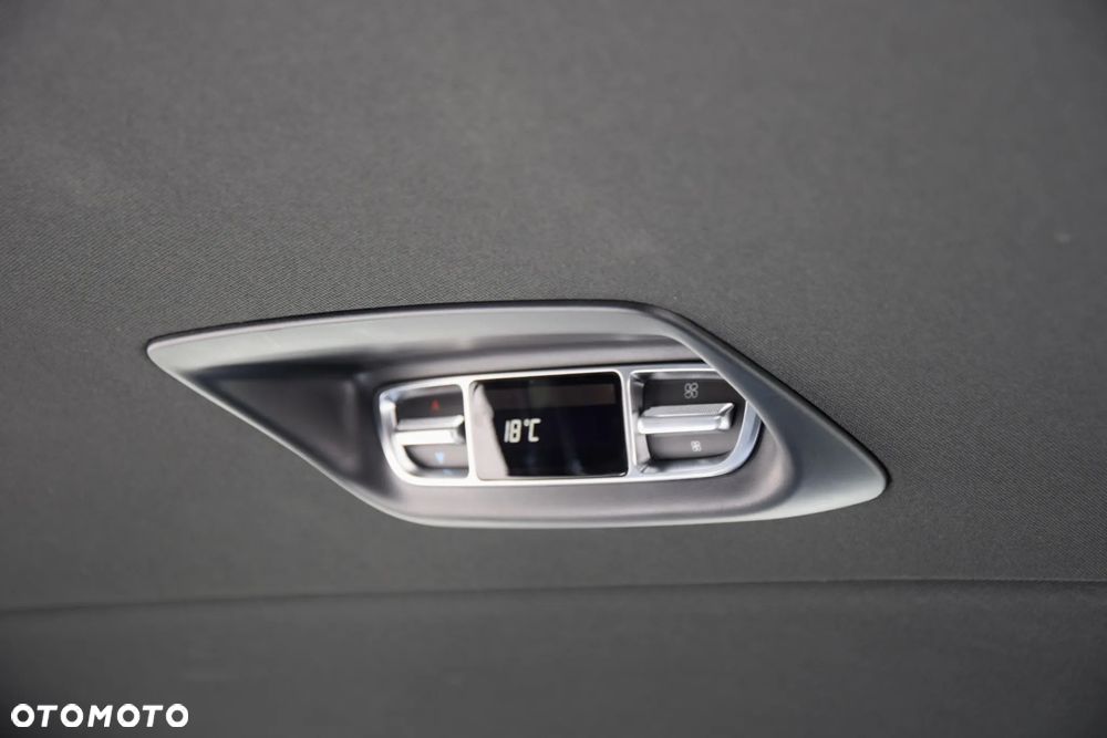 Mercedes-Benz Klasa V 300 d 4-Matic Avantgarde 9G-Tronic (d³ugi) - 37