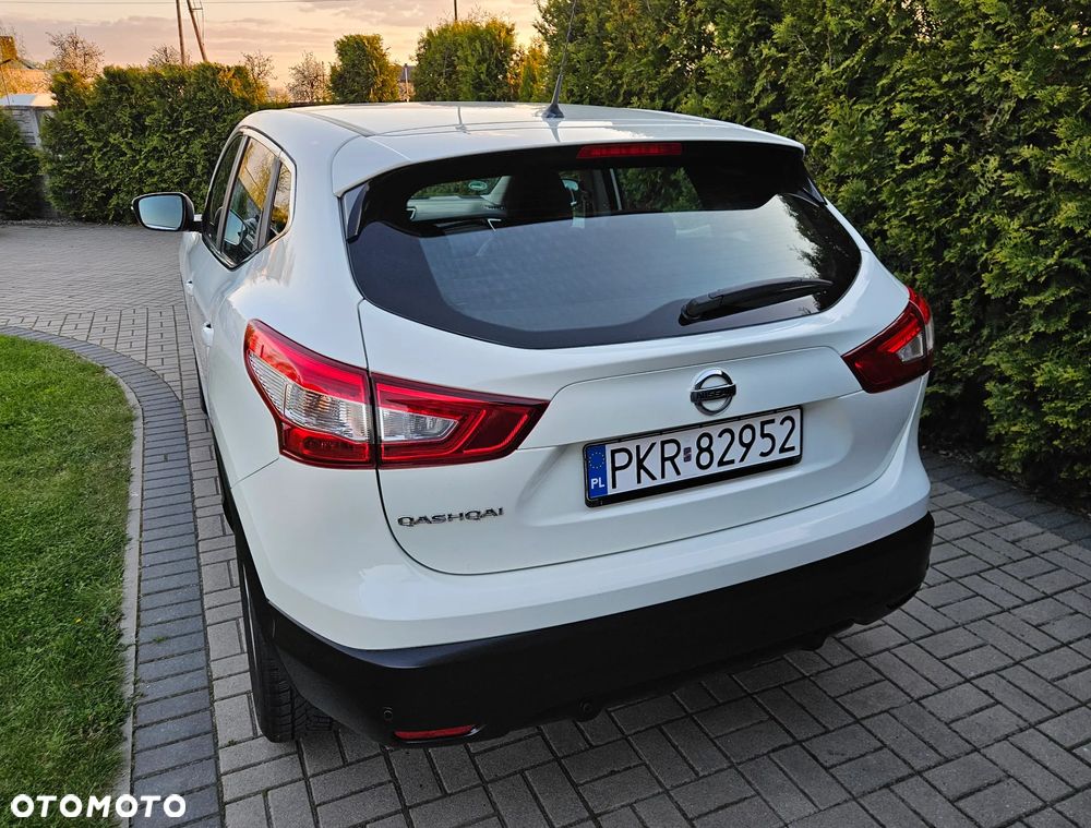 Nissan Qashqai 1.6 DCi N-Connecta - 11