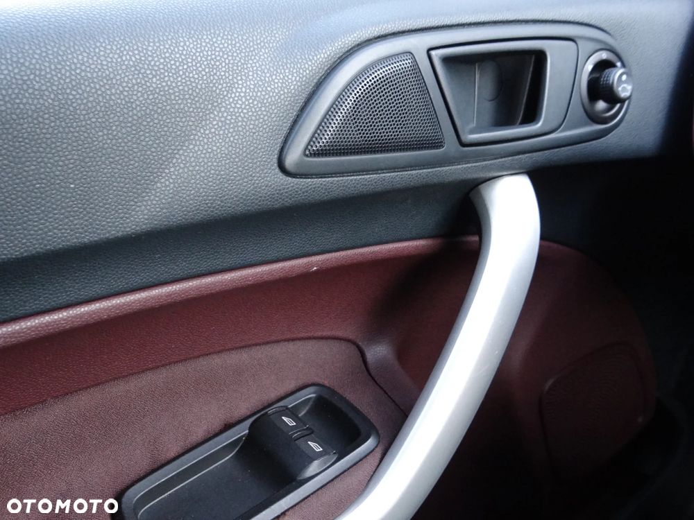 Ford Fiesta 1.25 Ambiente - 31