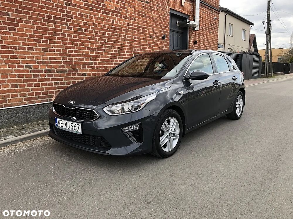 Kia Ceed - 8