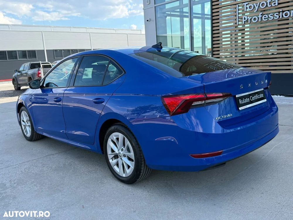 Skoda Octavia 2.0 TDI DSG Style - 8