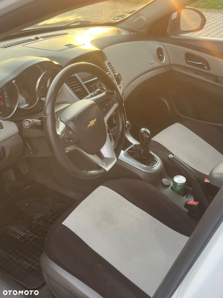 Chevrolet Cruze 2.0 VDCi LT - 8