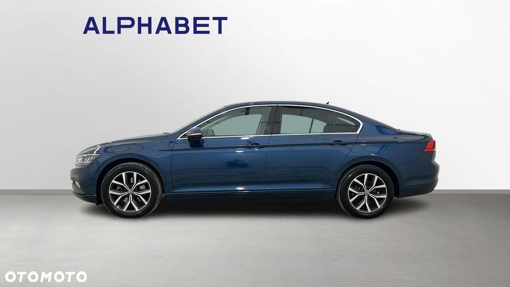 Volkswagen Passat - 2