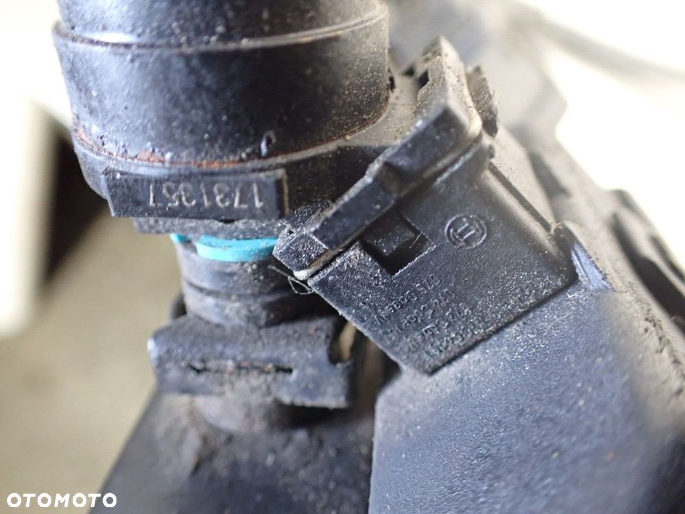 LISTWA WTRYSKOWA BMW E36 316I 1734355 - 9