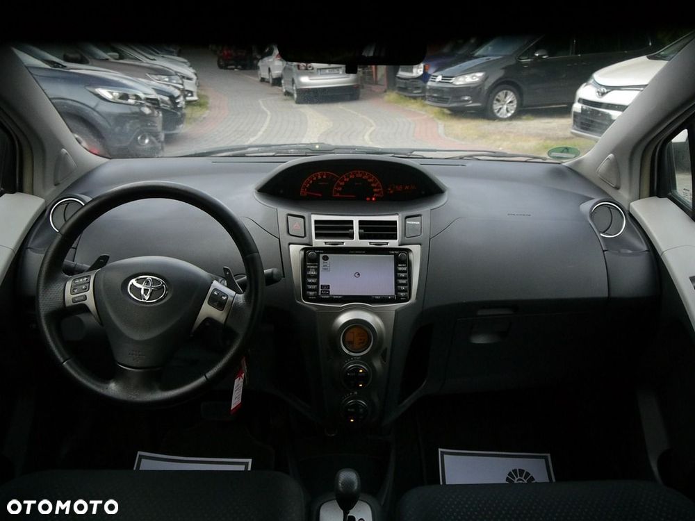 Toyota Yaris 1.33 Sol MM - 24