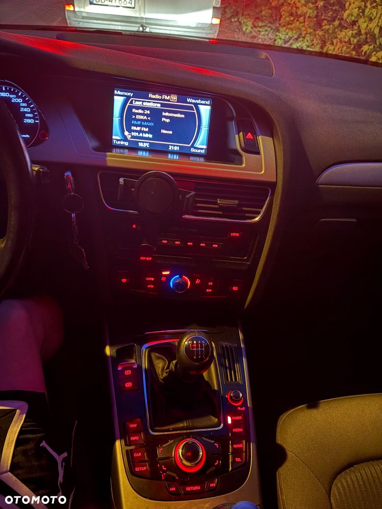 Audi A4 Avant 2.0 TDI - 7