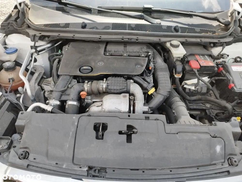 Peugeot 308 BlueHDi FAP 120 EAT6 Stop&Start Allure - 15