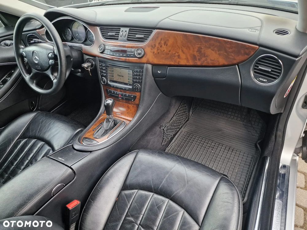 Mercedes-Benz CLS - 14