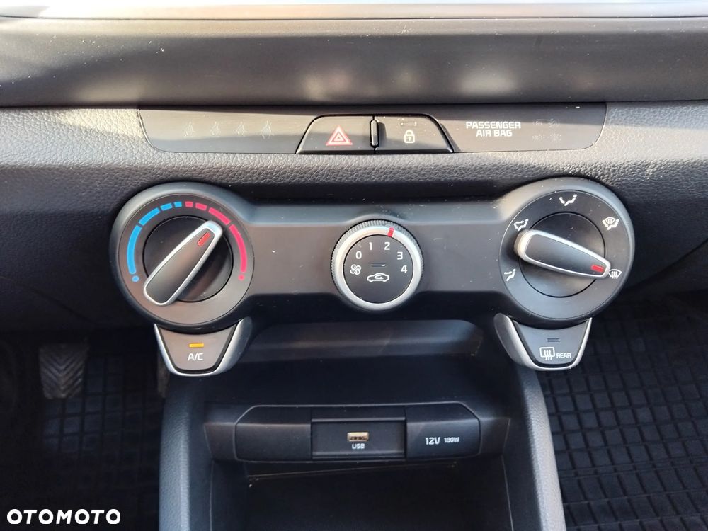 Kia Stonic 1.0 T-GDI M - 16