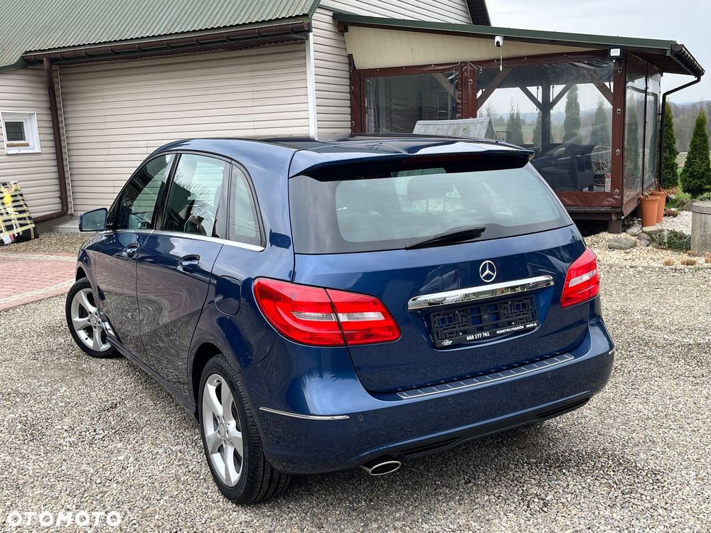 Mercedes-Benz Klasa B 180 (BlueEFFICIENCY) - 12