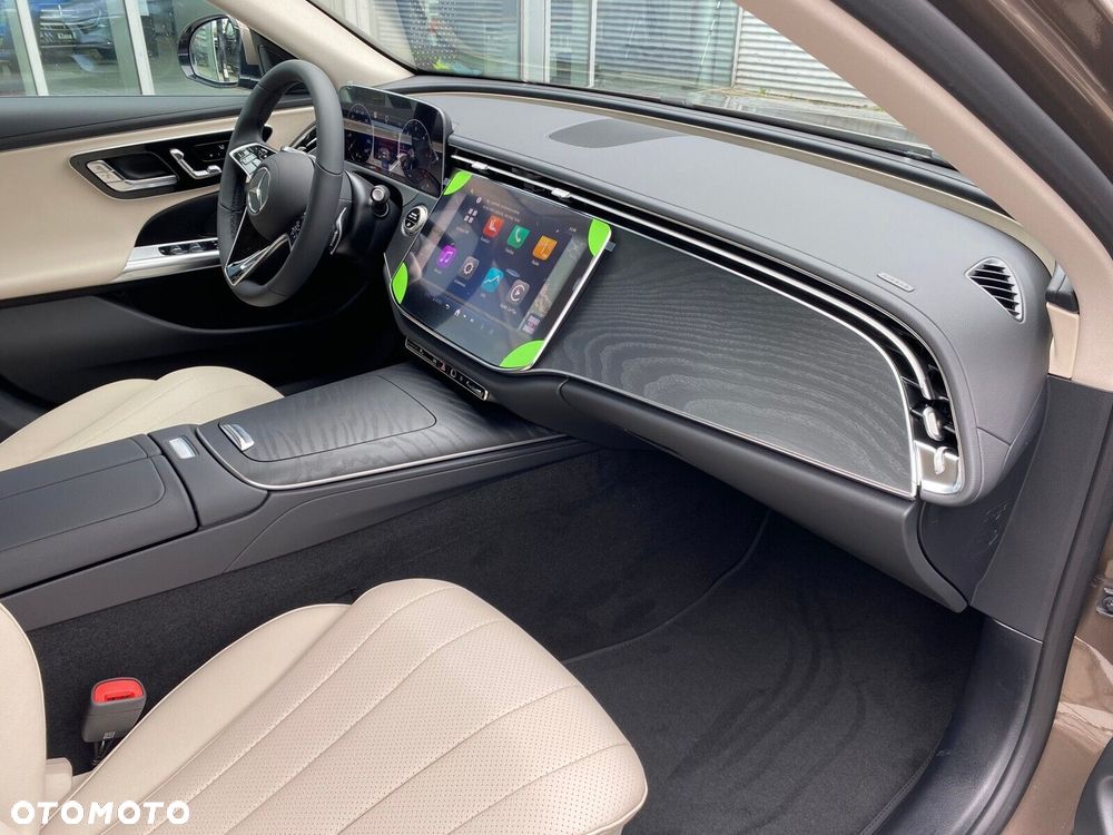 Mercedes-Benz Klasa E 220 d mHEV 4-Matic AMG 9G-Tronic - 19