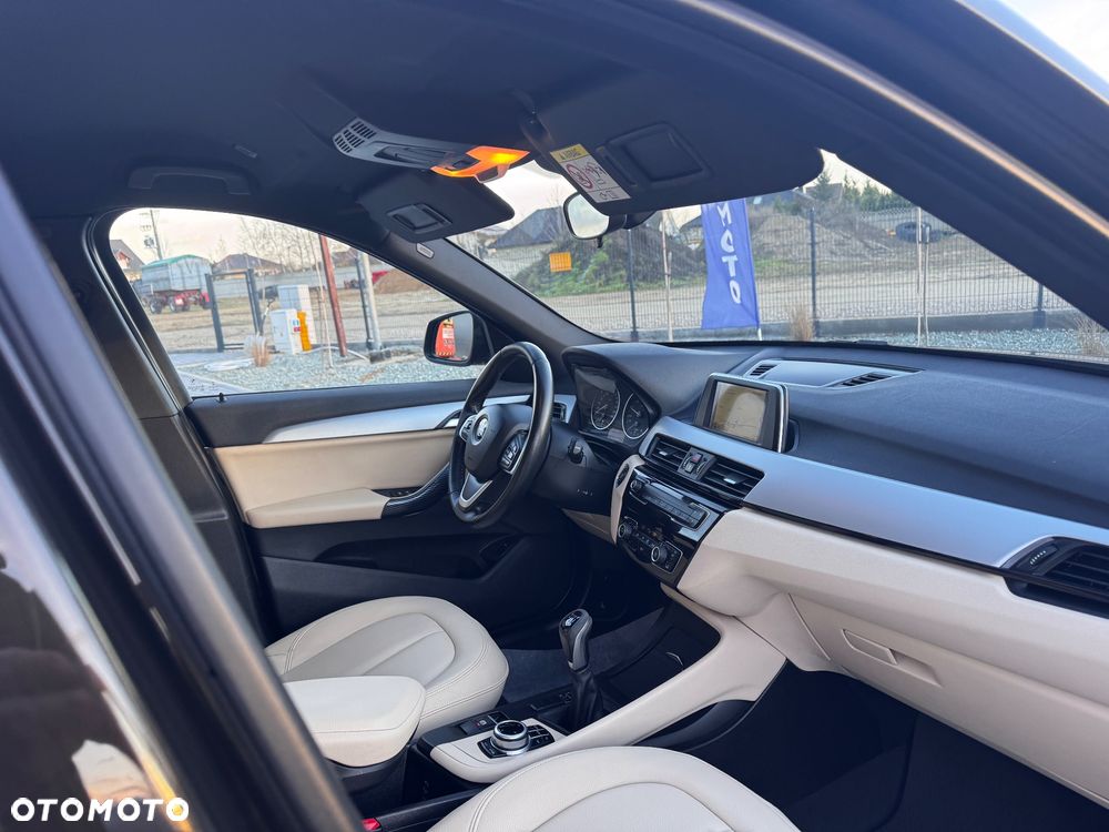 BMW X1 sDrive18i GPF Sport Line - 31