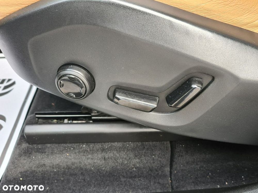 Volvo XC 60 D5 AWD Inscription - 24