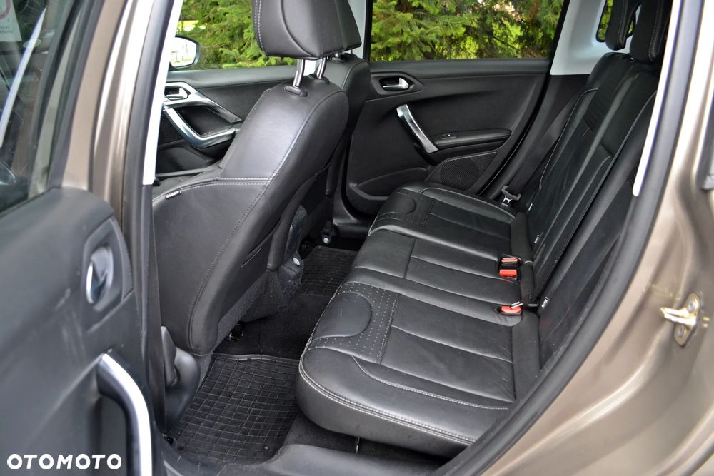 Peugeot 2008 - 24