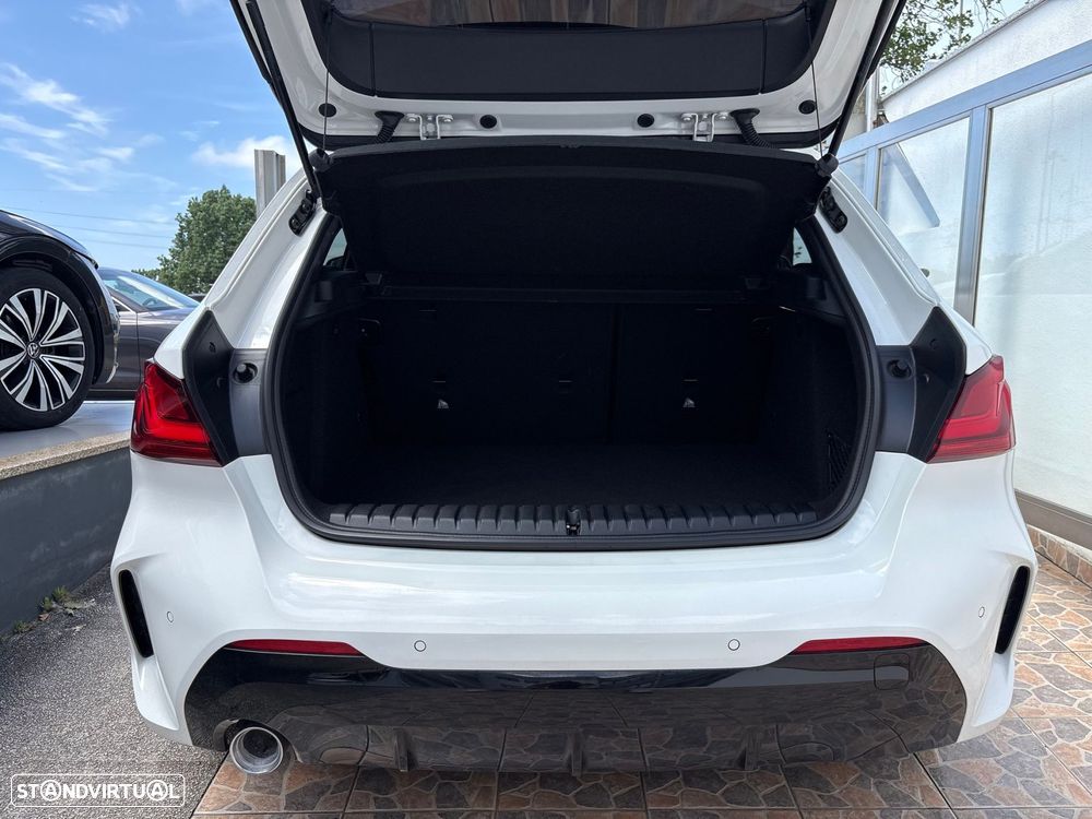 BMW 116 d Pack Desportivo M Auto - 5