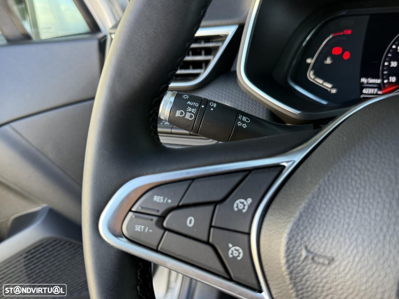 Renault Clio 1.0 TCe Intens Bi-Fuel - 23