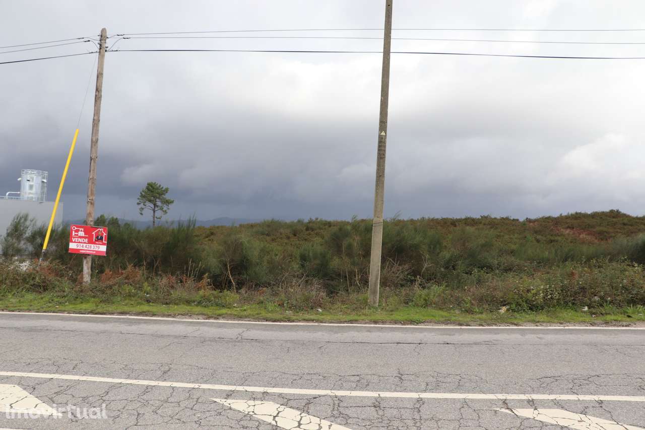 Lote de Terreno  Venda em Lustosa e Barrosas (Santo Estêvão),Lousada - Grande imagem: 3/9