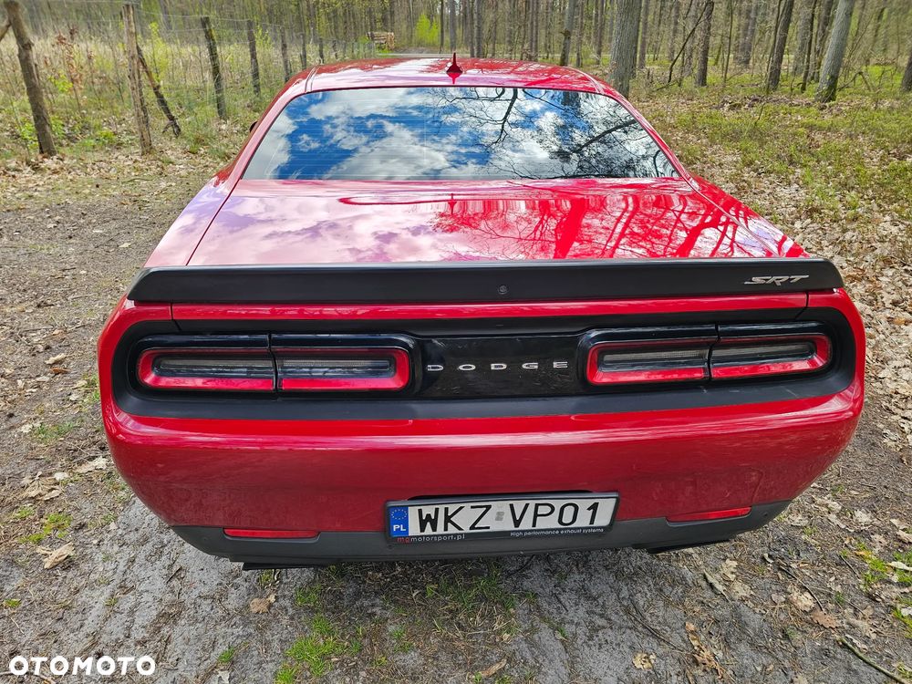 Dodge Challenger - 6